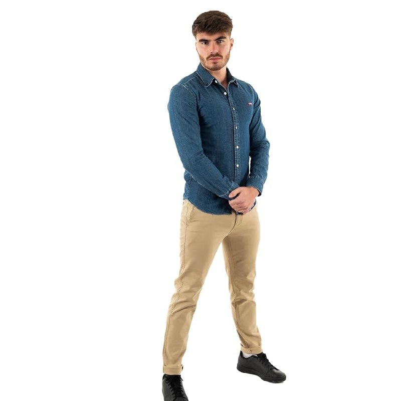 Levi’s Long-Sleeve Battery Housemark Slim Camisa, Soft Chambray Blue